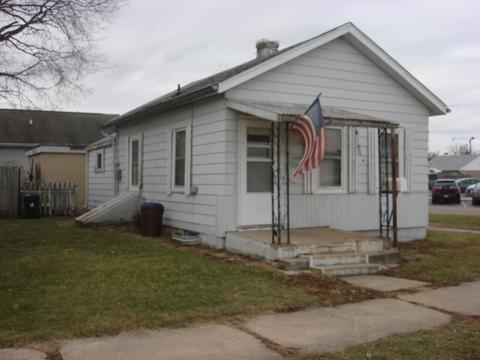 729 Walnut St, Ottawa, IL 61350 photo 2