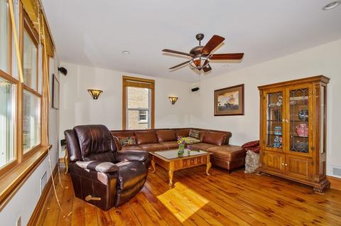 1592 E Walnut Ave, Des Plaines, IL 60016 photo 2