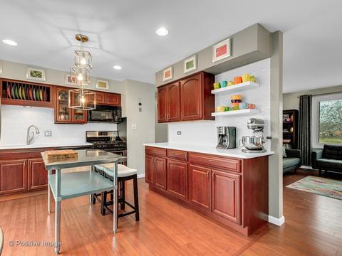 1621 Wadham Pl, Wheaton, IL 60189 photo 8