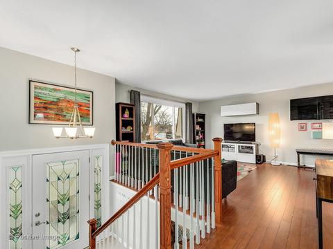 1621 Wadham Pl, Wheaton, IL 60189 photo 2
