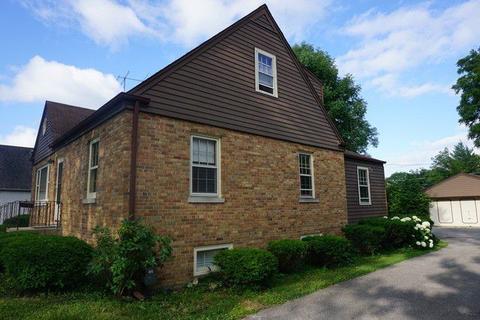 324 S Maple St, Itasca, IL 60143 photo 2