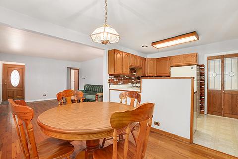 620 Arlington St, Hoffman Estates, IL 60169 photo 6