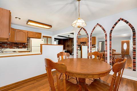 620 Arlington St, Hoffman Estates, IL 60169 photo 7