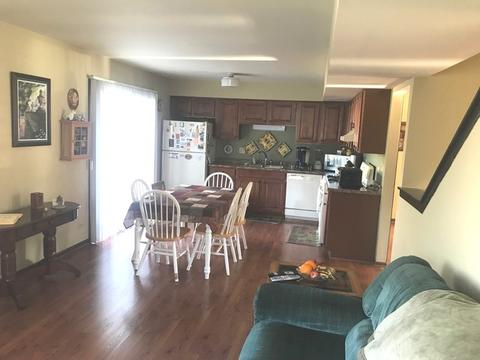 1306 Maroon Dr, Elgin, IL 60120 photo 3