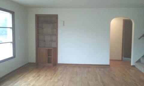 519 E Washington St, Marengo, IL 60152 photo 8