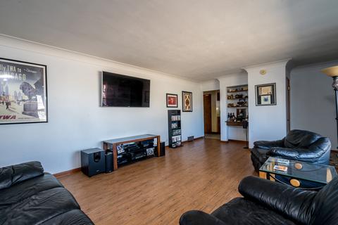 915 E 7th St, Lockport, IL 60441 photo 4
