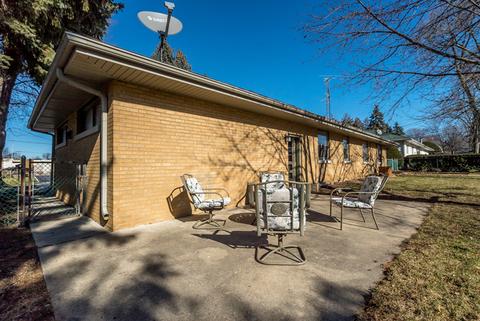 915 E 7th St, Lockport, IL 60441 photo 16