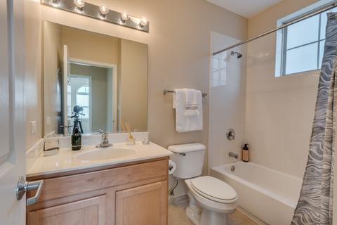824 E 38th St #4, Chicago, IL 60653 photo 10