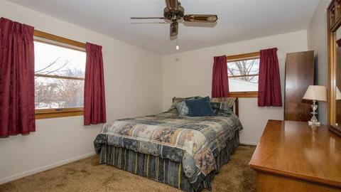35 W889 Crispin Dr, Elgin, IL 60123 photo 6
