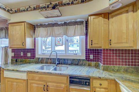 1677 Henry Ave, Des Plaines, IL 60016 photo 7