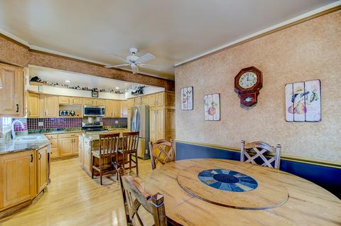 1677 Henry Ave, Des Plaines, IL 60016 photo 10