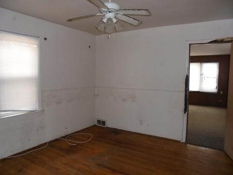 509 Engle St, Dolton, IL 60419 photo 4