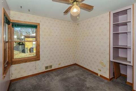 852 Jay St, Elgin, IL 60120 photo 10