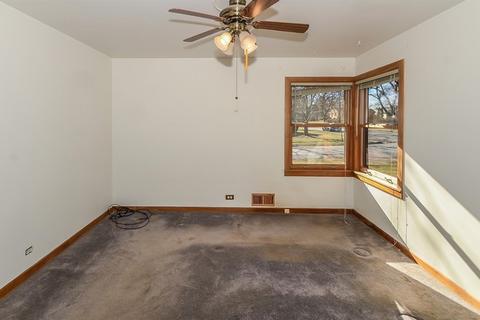 852 Jay St, Elgin, IL 60120 photo 6