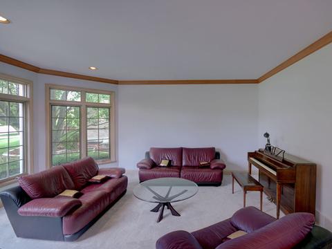 8 S311 Hampton Cir, Naperville, IL 60540 photo 5