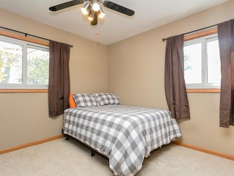 130 Princeton St, Hoffman Estates, IL 60169 photo 16