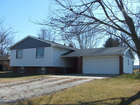 102 W Main St, Cabery, IL 60919 photo 1