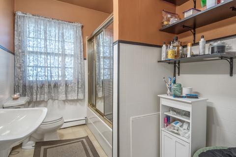 877 Stewart Ave, Elgin, IL 60120 photo 19