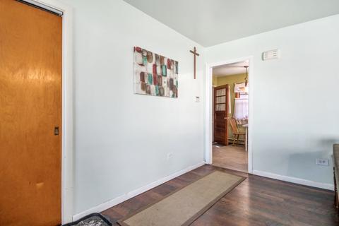 877 Stewart Ave, Elgin, IL 60120 photo 7