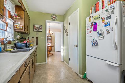 877 Stewart Ave, Elgin, IL 60120 photo 11
