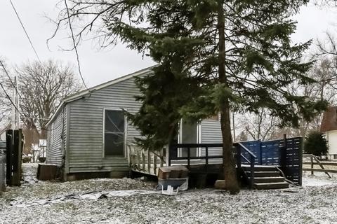 570 Parker Ave, Aurora, IL 60505 photo 23