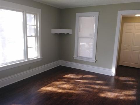 608 E Galena Blvd, Aurora, IL 60505 photo 3