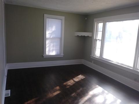 608 E Galena Blvd, Aurora, IL 60505 photo 2