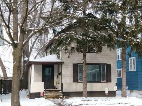 608 E Galena Blvd, Aurora, IL 60505 photo 1