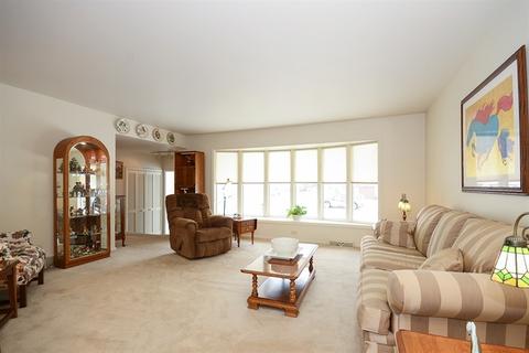 2303 185th St, Lansing, IL 60438 photo 2