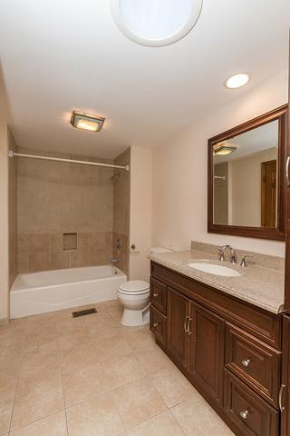 26 Greenridge Rd, Elgin, IL 60120 photo 12