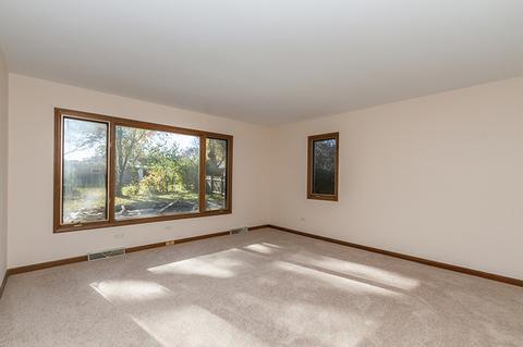 26 Greenridge Rd, Elgin, IL 60120 photo 7