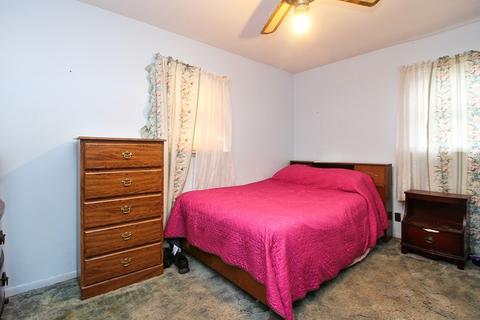 1040 E Willow St, Kankakee, IL 60901 photo 7