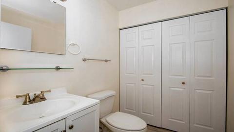 1213 S Appletree Ln, Bartlett, IL 60103 photo 7