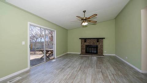 1213 S Appletree Ln, Bartlett, IL 60103 photo 6