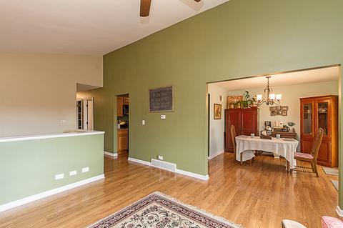 2199 Savannah Rd, Elgin, IL 60123 photo 3