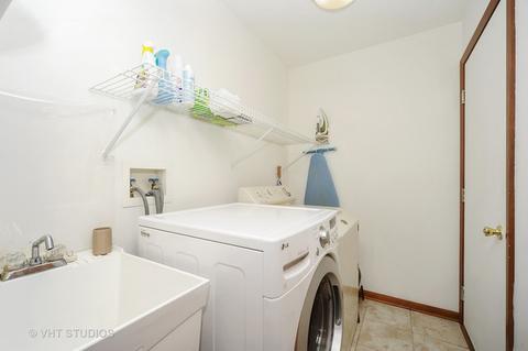 830 Vera Ln, Wheeling, IL 60090 photo 18