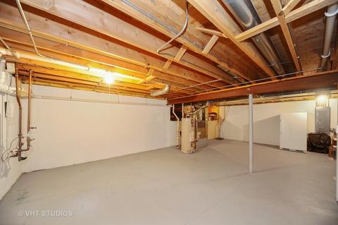 830 Vera Ln, Wheeling, IL 60090 photo 17