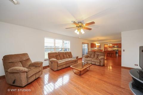 830 Vera Ln, Wheeling, IL 60090 photo 7