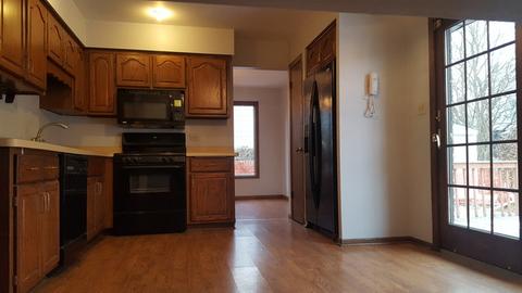18410 Maple St, Lansing, IL 60438 photo 7