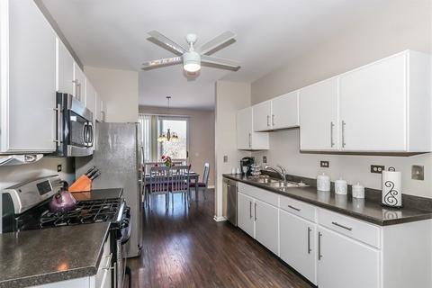 235 Grandview Ct, Algonquin, IL 60102 photo 7
