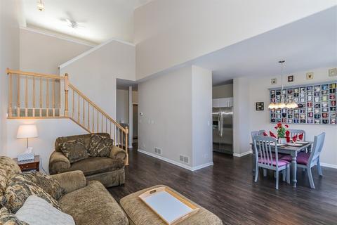 235 Grandview Ct, Algonquin, IL 60102 photo 3