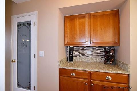 1303 Bay Meadows Dr, Bartlett, IL 60103 photo 14
