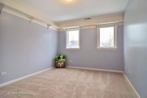 820 University Pl, Wheaton, IL 60187 photo 12