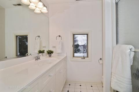 820 University Pl, Wheaton, IL 60187 photo 14