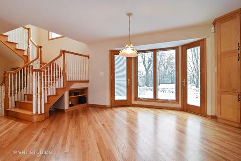 820 University Pl, Wheaton, IL 60187 photo 5