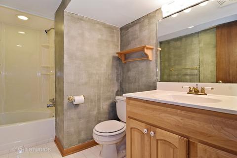 820 University Pl, Wheaton, IL 60187 photo 15