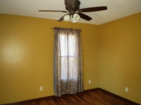 325 E Van Buren St, Ohio, IL 61349 photo 5