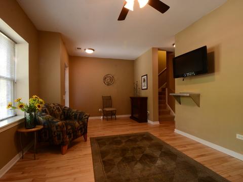 1210 W Grenshaw St, Chicago, IL 60607 photo 4