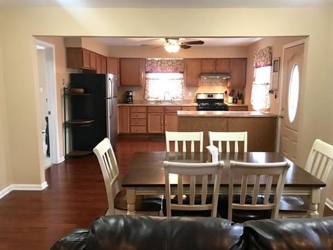 613 Westgate Dr, Aurora, IL 60506 photo 4