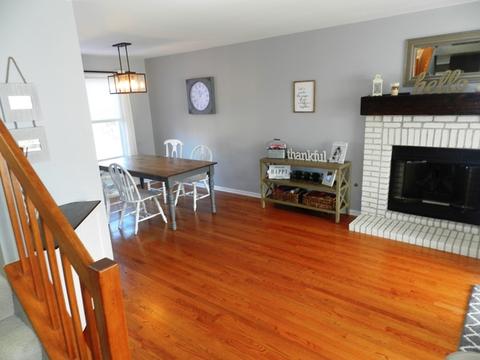 3046 Diane Dr, Aurora, IL 60504 photo 6
